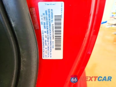 Zdjęcie 13 z 13 samochodu: 2002 VOLKSWAGEN NEW BEETLE GLX VIN:3VWDD21C42M454579 - miniatura