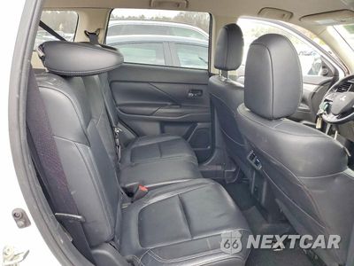Zdjęcie 10 z 13 samochodu: 2020 MITSUBISHI OUTLANDER SE VIN:JA4AD3A38LZ034586 - miniatura