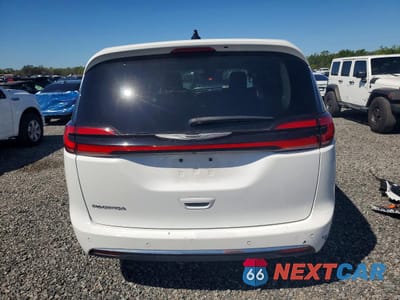 Zdjęcie 6 z 14 samochodu: 2024 CHRYSLER PACIFICA TOURING L VIN:2C4RC1BG9RR170424 - miniatura