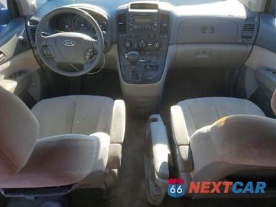Zdjęcie 8 z 13 samochodu: 2006 KIA SEDONA LX VIN:KNDMB233466029830 - miniatura