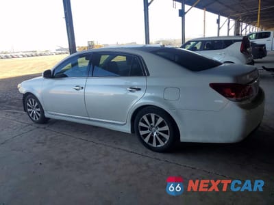 Drugie zdjęcie samochodu z przodu: 2011 TOYOTA AVALON LIMITED VIN:4T1BK3DB8BU403232 - miniatura