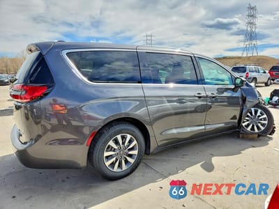 Trzecie zdjęcie samochodu z tyłu: 2023 CHRYSLER PACIFICA HYBRID TOURING L VIN:2C4RC1L77PR611690 - miniatura