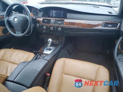 Zdjęcie 8 z 12 samochodu: 2010 BMW 528 XI VIN:WBANV1C52AC158695 - miniatura