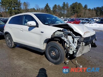 Czwarte zdjęcie samochodu z boku: 2017 MITSUBISHI OUTLANDER SPORT ES VIN:JA4AR3AU6HZ005198 - miniatura