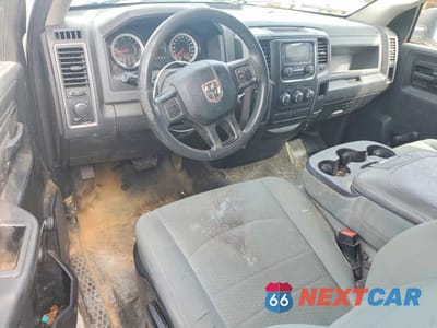 Zdjęcie 8 z 12 samochodu: 2019 RAM 1500 CLASSIC TRADESMAN VIN:3C6JR6DT9KG505171 - miniatura