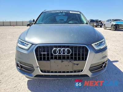 Piąte zdjęcie samochodu w środku: 2015 AUDI Q3 PREMIUM PLUS VIN:WA1EFCFS5FR000606 - miniatura