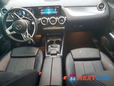 Zdjęcie 8 z 13 samochodu: 2021 MERCEDES-BENZ GLA 250 4MATIC VIN:W1N4N4HB9MJ222139 - miniatura