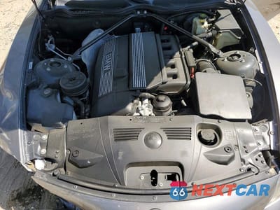 Zdjęcie 11 z 12 samochodu: 2004 BMW Z4 2.5 VIN:4USBT33474LS48518 - miniatura