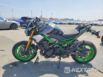 Trzecie zdjęcie samochodu z tyłu: 2025 KAWASAKI ZR900 T VIN:ML5ZRDT16SDA02532 - miniatura