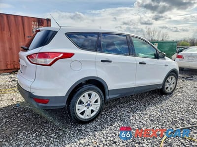 Trzecie zdjęcie samochodu z tyłu: 2015 FORD ESCAPE S VIN:1FMCU0F73FUC28352 - miniatura