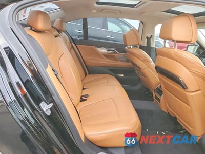 Zdjęcie 10 z 12 samochodu: 2018 BMW 740 XE VIN:WBA7J2C57JG938145 - miniatura