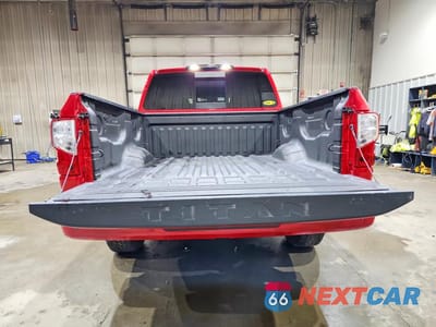Zdjęcie 6 z 13 samochodu: 2020 NISSAN TITAN SV VIN:1N6AA1ED5LN512182 - miniatura