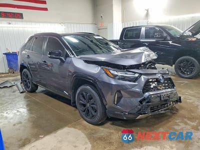 Czwarte zdjęcie samochodu z boku: 2023 TOYOTA RAV4 HYBRID XSE VIN:JTME6RFV1PJ037901 - miniatura