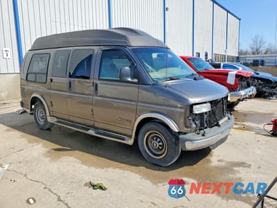 Czwarte zdjęcie samochodu z boku: 2002 CHEVROLET EXPRESS G2500 VIN:1GBGG25R921176849 - miniatura