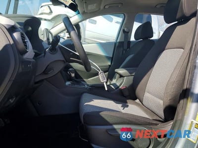 Zdjęcie 7 z 13 samochodu: 2019 HYUNDAI KONA SE VIN:KM8K1CAA6KU309171 - miniatura
