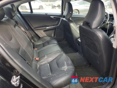 Zdjęcie 10 z 12 samochodu: 2018 VOLVO S60 INSCRIPTION VIN:LYV402TK4JB173664 - miniatura