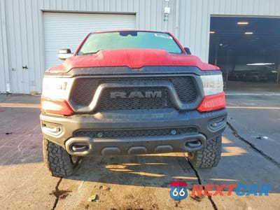 Piąte zdjęcie samochodu w środku: 2020 RAM 1500 VIN:1C6SRFLT8LN155045 - miniatura