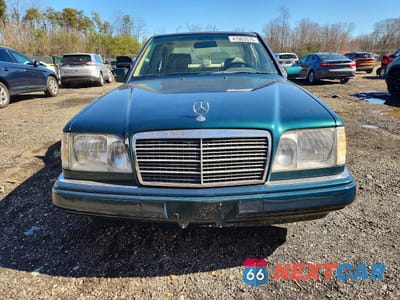 Piąte zdjęcie samochodu w środku: 1995 MERCEDES-BENZ E 300D VIN:WDBEB31E7SC232820 - miniatura