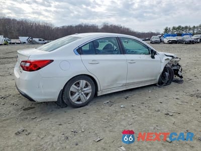 Trzecie zdjęcie samochodu z tyłu: 2019 SUBARU LEGACY 2.5I VIN:4S3BNAB67K3008132 - miniatura