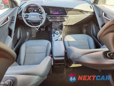Zdjęcie 8 z 13 samochodu: 2023 KIA NIRO EV WIND VIN:KNDCR3L1XP5042858 - miniatura