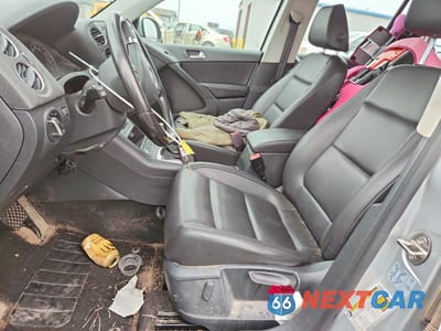 Zdjęcie 7 z 13 samochodu: 2017 VOLKSWAGEN TIGUAN S VIN:WVGBV7AX5HK017287 - miniatura