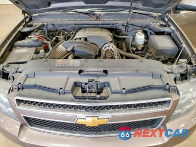 Zdjęcie 12 z 12 samochodu: 2013 CHEVROLET SUBURBAN K1500 LT VIN:1GNSKJE76DR242167 - miniatura