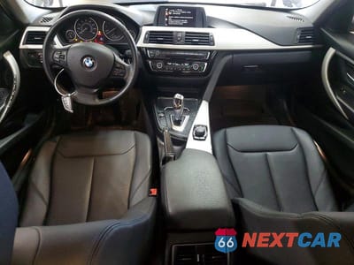 Zdjęcie 8 z 12 samochodu: 2017 BMW 320 I VIN:WBA8A9C3XHK620569 - miniatura