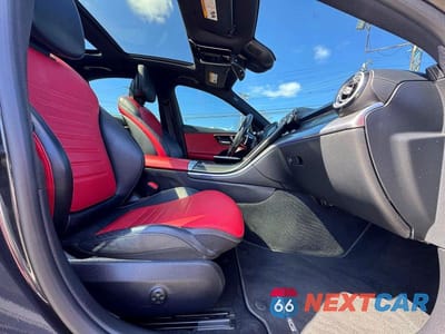 Piąte zdjęcie samochodu w środku: 2023 MERCEDES-BENZ C 300 VIN:W1KAF4GBXPR069016 - miniatura