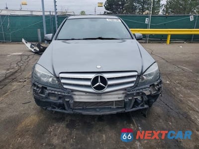 Piąte zdjęcie samochodu w środku: 2011 MERCEDES-BENZ C 300 4MATIC VIN:WDDGF8BB1BR174500 - miniatura