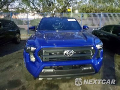 Piąte zdjęcie samochodu w środku: 2025 TOYOTA TACOMA SR5 VIN:3TMLB5JN9SM162613 - miniatura