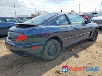 Trzecie zdjęcie samochodu z tyłu: 2005 PONTIAC SUNFIRE VIN:3G2JB12F15S102188 - miniatura