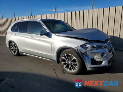 Czwarte zdjęcie samochodu z boku: 2017 BMW X5 SDRIVE35I VIN:5UXKR2C39H0W43389 - miniatura