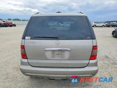 Zdjęcie 6 z 11 samochodu: 2005 MERCEDES-BENZ ML 500 VIN:4JGAB75E05A568371 - miniatura