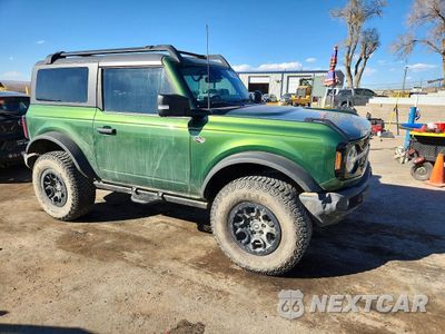 Czwarte zdjęcie samochodu z boku: 2022 FORD BRONCO BASE VIN:1FMDE5CP5NLA74959 - miniatura