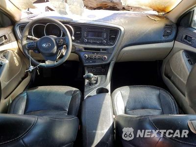Zdjęcie 8 z 12 samochodu: 2015 KIA OPTIMA LX VIN:KNAGM4A78F5558922 - miniatura