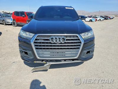 Piąte zdjęcie samochodu w środku: 2019 AUDI Q7 PREMIUM PLUS VIN:WA1LAAF73KD041250 - miniatura