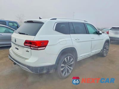 Trzecie zdjęcie samochodu z tyłu: 2019 VOLKSWAGEN ATLAS SEL PREMIUM VIN:1V2NR2CA4KC558817 - miniatura