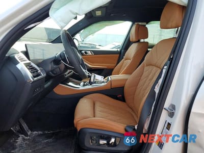 Zdjęcie 7 z 13 samochodu: 2026 BMW X5 XDRIVE50E VIN:5UX43EU07T9026867 - miniatura