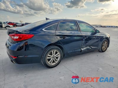 Trzecie zdjęcie samochodu z tyłu: 2016 HYUNDAI SONATA SE VIN:5NPE24AF4GH302768 - miniatura