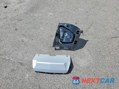 Zdjęcie 13 z 15 samochodu: 2021 CHEVROLET BLAZER 2LT VIN:3GNKBHRS4MS500321 - miniatura