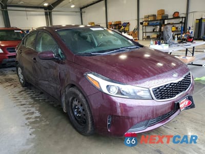 Czwarte zdjęcie samochodu z boku: 2017 KIA FORTE LX VIN:3KPFK4A77HE086188 - miniatura