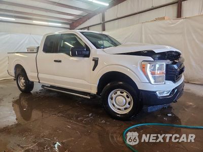 Czwarte zdjęcie samochodu z boku: 2022 FORD F150 SUPER CAB VIN:1FTEX1EP2NKE09996 - miniatura
