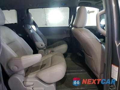 Zdjęcie 11 z 13 samochodu: 2015 TOYOTA SIENNA XLE PREMIUM 8-PASSENGER VIN:5TDYK3DC4FS601310 - miniatura
