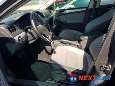 Zdjęcie 7 z 12 samochodu: 2014 VOLKSWAGEN JETTA HYBRID VIN:3VW637AJ0EM230673 - miniatura