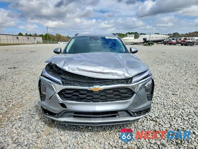 Piąte zdjęcie samochodu w środku: 2025 CHEVROLET TRAX 1LT VIN:KL77LHEP0SC308195 - miniatura