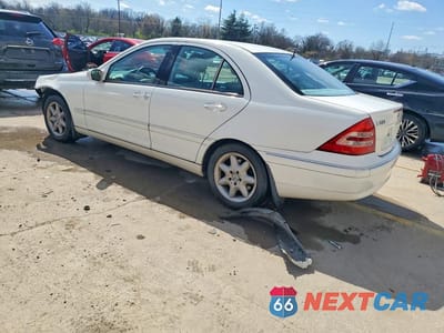 Drugie zdjęcie samochodu z przodu: 2004 MERCEDES-BENZ C 320 4MATIC VIN:WDBRF84J64F457033 - miniatura