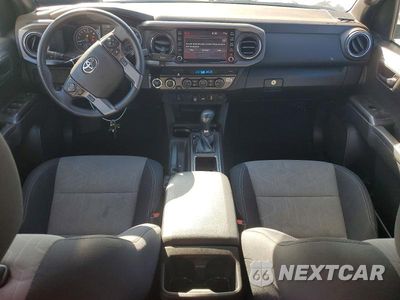 Zdjęcie 8 z 11 samochodu: 2023 TOYOTA TACOMA TRD SPORT VIN:3TMCZ5ANXPM640220 - miniatura