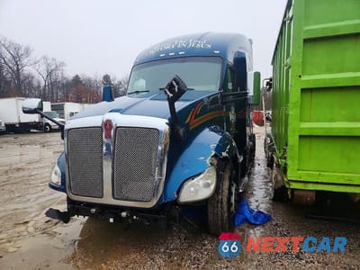 Drugie zdjęcie samochodu z przodu: 2019 KENWORTH T680 SEMI TRUCK VIN:1XKYD49X1KJ282634 - miniatura