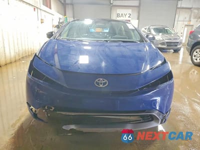 Piąte zdjęcie samochodu w środku: 2024 TOYOTA PRIUS XLE VIN:JTDADABU9R3007765 - miniatura