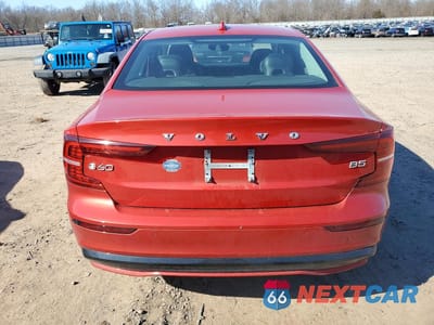 Zdjęcie 6 z 12 samochodu: 2024 VOLVO S60 CORE VIN:7JRL12FK2RG308341 - miniatura